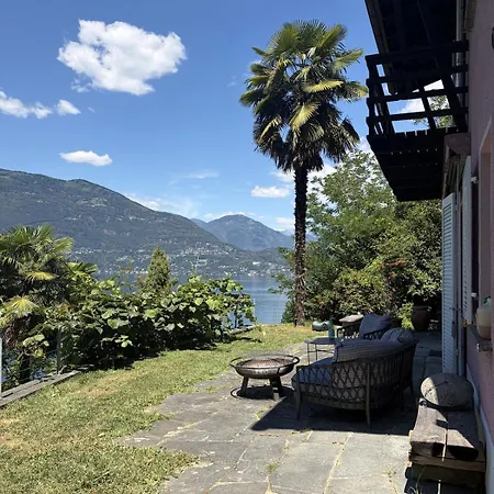 Mit Privatgarten Nyaraló Gambarogno